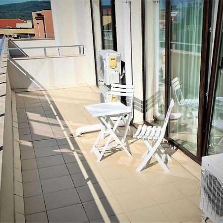 Apartments Stamopolu Lux With Pool View Primorsko Exteriör bild